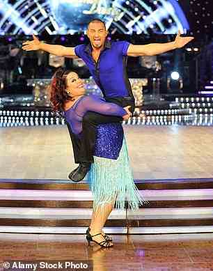 Uplifting: Robin mit Lisa Riley bei Strictly Come Dancing im Jahr 2012