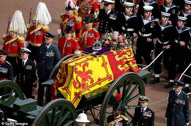 Das historische Staatsbegräbnis der Königin am Montag zog rekordverdächtige Zuschauerzahlen aus der ganzen Welt an, die zusahen, wie ihr Sarg durch die Straßen Londons gezogen wurde