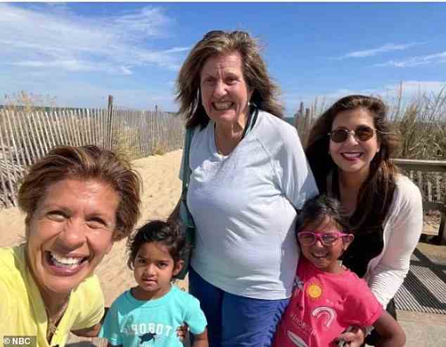Kotb nahm kürzlich ihre Töchter mit nach Rehoboth Beach in Delaware, um ihre Mutter Sameha und ihre Schwester Hala zu treffen, was ihre erste Solo-Reise als alleinerziehende Mutter markierte