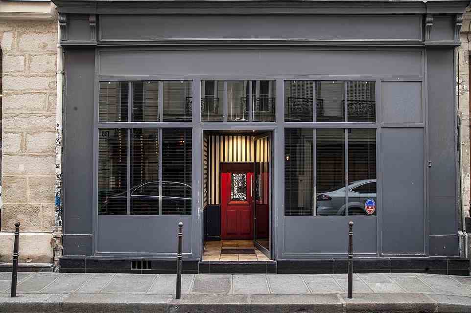 Little Red Door in Paris (oben) wurde dieses Jahr zur fünftbesten Bar der Welt gekürt