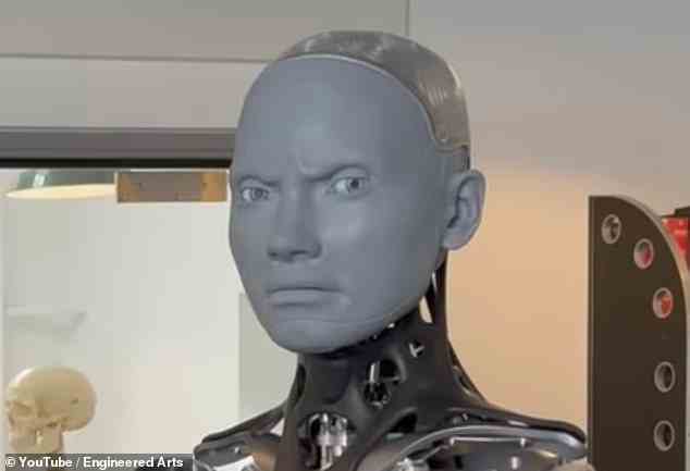 Der Roboter wurde von Engineered Arts als der „weltweit fortschrittlichste“ Humanoid und als „Plattform für die Mensch-Roboter-Interaktion“ beschrieben.