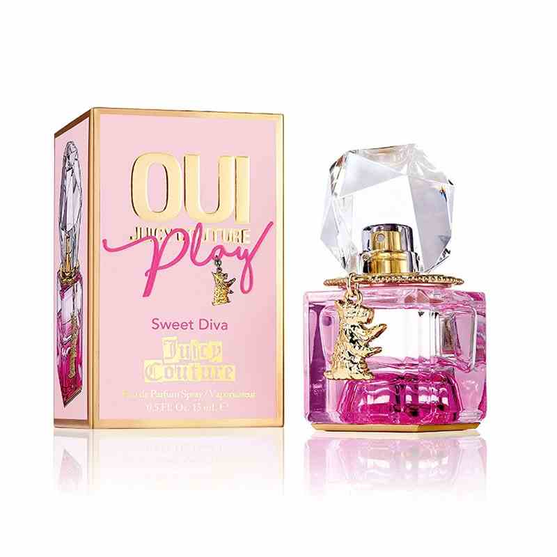 Eine rosa Flasche des Juicy Couture Oui Play Eau de Parfum auf weißem Hintergrund
