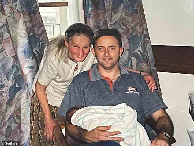 Anthony Albanese, seine Mutter Maryanne und der neugeborene Nathan
