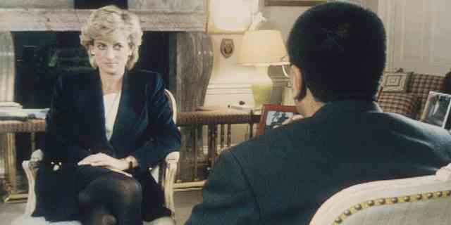 Prinz William ist Berichten zufolge besorgt darüber, wie Staffel 5 das Interview von Prinzessin Diana mit Martin Bashir darstellen wird.