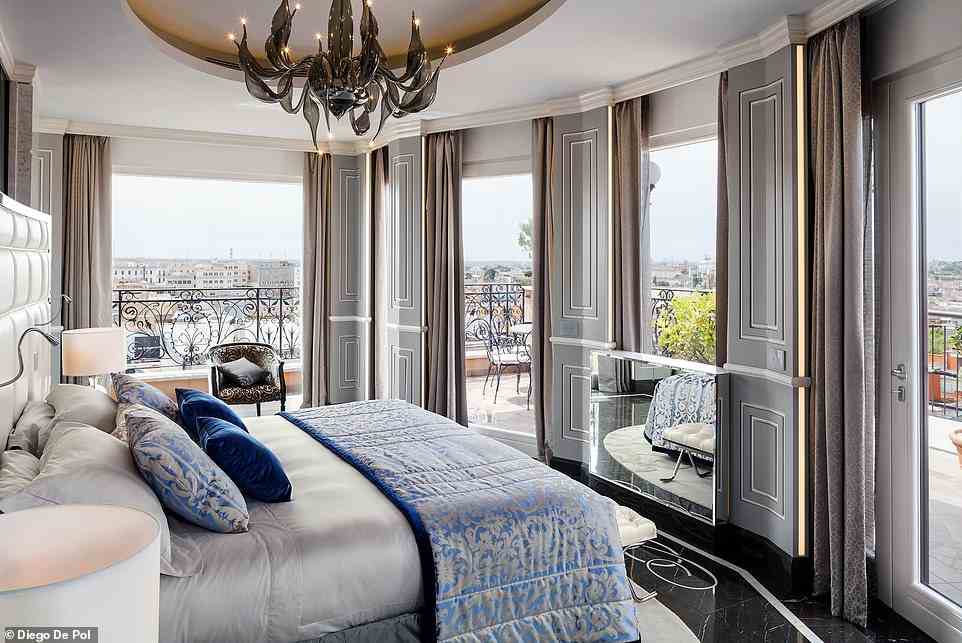 Während der Dreharbeiten zu House of Gucci übernachtete Lady Gaga drei luxuriöse Monate lang in der römischen Penthouse-Suite im obersten Stockwerk des Hotels (im Bild).