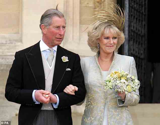 Berichten zufolge wird die nächste und letzte Serie jedoch „auf einem Höhepunkt“ für den König enden und seine Hochzeit mit Camilla im Jahr 2005 darstellen (im Bild).