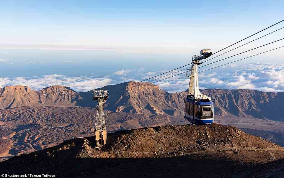 Nehmen Sie auf jeden Fall die Fahrt mit der Seilbahn zur Plattform in der Nähe des Gipfels des Teide, Spaniens höchstem Gipfel