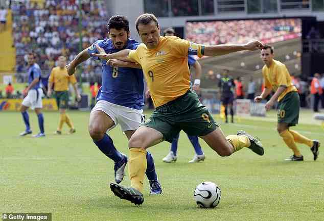 Australien trat 2006 in seinem allerersten K.-o.-Spiel gegen das 10-köpfige Italien an