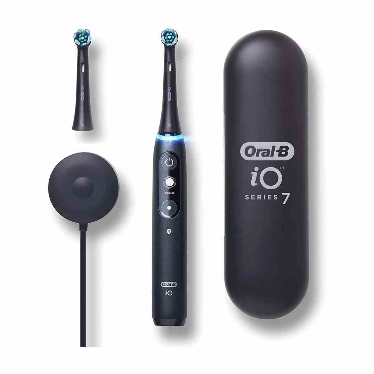 Oral-B iO Serie 7 Elektrische Zahnbürste auf weißem Hintergrund