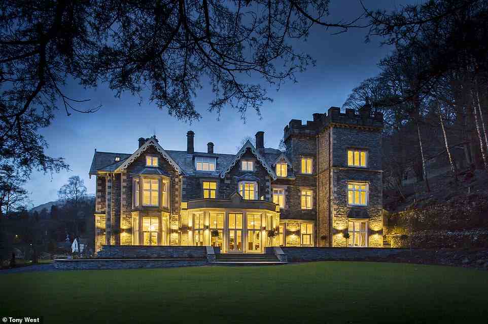 Der Good Hotel Guide hat seine Cesar-Gewinner für 2022 bekannt gegeben und feiert „wirklich großartige“ britische Hotels.  Das abgebildete Forest Side in Cumbria erhält den Preis für das beste Landhotel