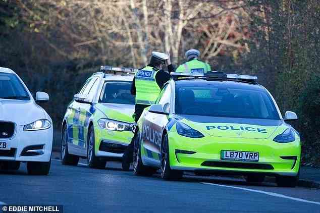 Sie wurden angeklagt!  Die britischen Polizeikräfte haben bereits über 430 Elektrofahrzeuge in ihren Flotten.  Wir zeigen die Polizisten mit den meisten Batteriemodellen und diejenigen, die überhaupt keine haben