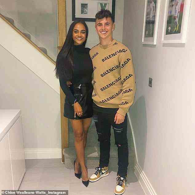 Es ist vorbei: Der englische Fußballer Mason Mount hat seine Trennung von seiner Model-Freundin Chloe Wealleans-Watts nach fünf gemeinsamen Jahren bestätigt