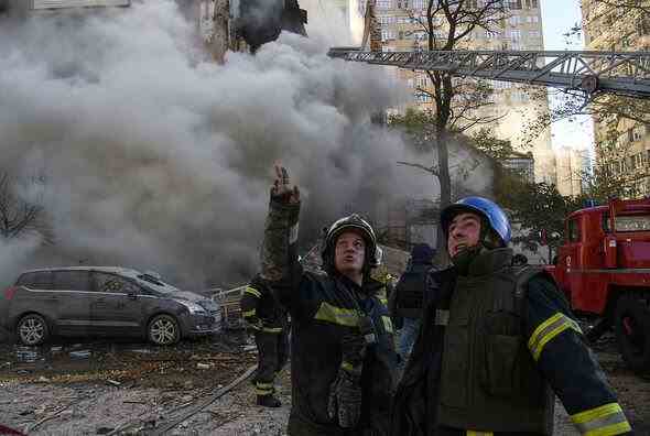 Ukrainische Feuerwehrleute