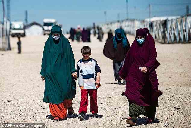 Insgesamt 13 Frauen und 42 Kinder, die früher Mitglieder des IS waren, sollen aus Syrien nach Australien gebracht werden (im Bild das Lager al-Roj).