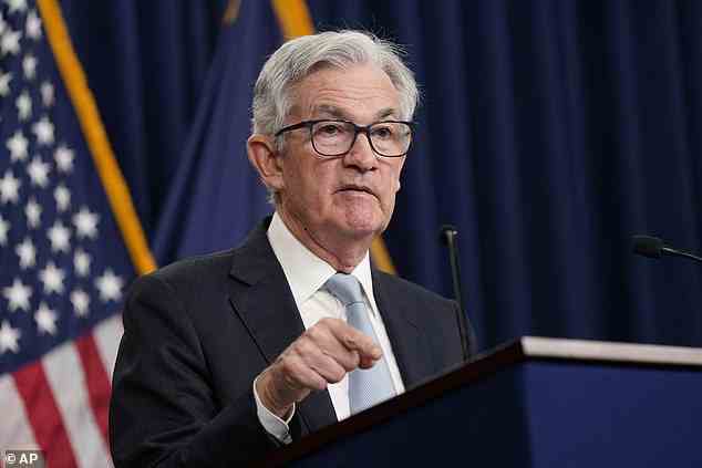 In seiner Eröffnungsrede in Washington DC sagte der Vorsitzende der US-Notenbank, Jerome Powell, dass es wahrscheinlich weitere Zinserhöhungen geben werde