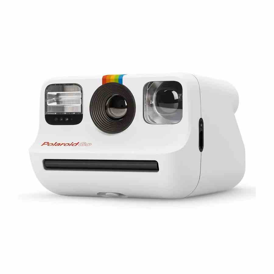 Polaroid Go analoge Sofortbildkamera weiße Polaroidkamera auf weißem Hintergrund