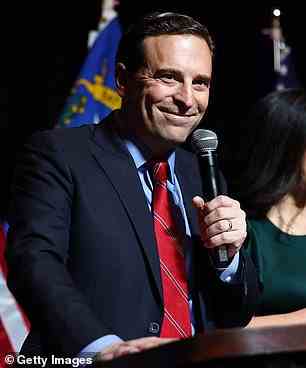 Im Senatswettbewerb von Nevada führt der Republikaner Adam Laxalt knapp
