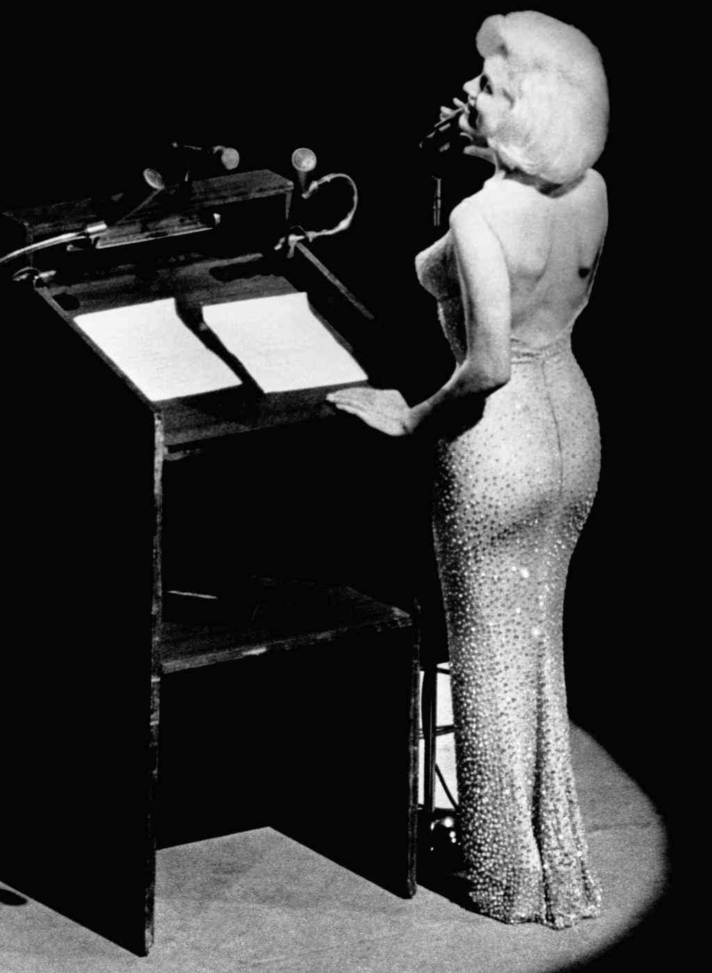 Marilyn Monroe singt "Alles Gute zum Geburtstag" zu JFK