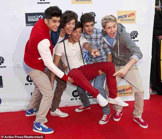 Boyband: Louis wurde mit Zayn Malik, Harry Styles, Liam Payne und Niall Horan berühmt, als One Direction 2010 bei The X Factor gegründet wurde (Bild 2011)