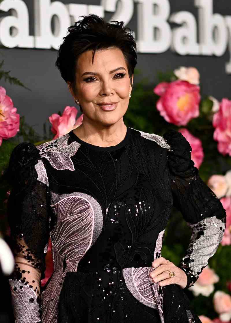 Kim Kardashian nennt Mutter Kris Jenner den „Herzschlag unserer Familie“ und nimmt den Baby2Baby Award entgegen