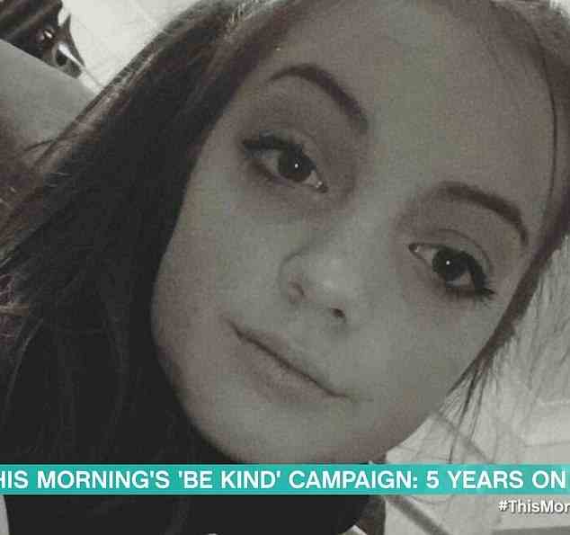 Nicolas Tochter Megan war erst 14 Jahre alt, als sie sich im Februar 2017 im Haus ihrer Familie in Wales das Leben nahm, nachdem sie monatelang heimlich unter schwerem Cyber-Mobbing gelitten hatte