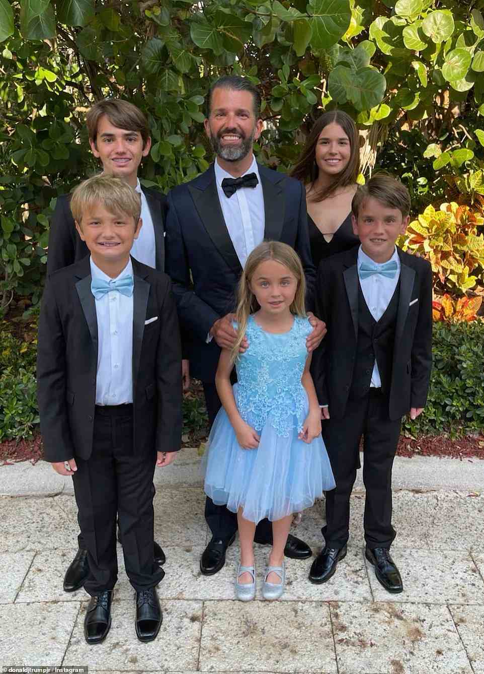 Don Jr. postete, dass alle fünf seiner Kinder mit seiner Ex-Frau Vanessa sich bei der extravaganten Hochzeit benommen hätten