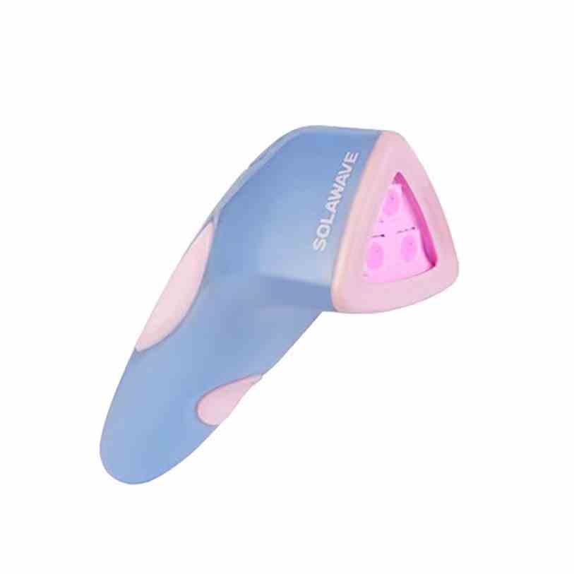 SolaWave Bye Acne Light Therapy Spot Treatment blaues und rosafarbenes Lichttherapiegerät auf weißem Hintergrund