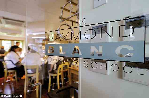 Die Raymond Blanc Cookery School befindet sich in der Zwei-Sterne-Küche des Le Manoir