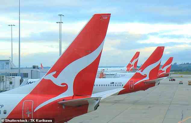 Im August 2021 kündigte Qantas Pläne an, Covid-Impfungen für alle Mitarbeiter obligatorisch zu machen, denen drei Monate Zeit gegeben wurden, um sich stechen zu lassen (im Bild ein Qantas-Flugzeug).