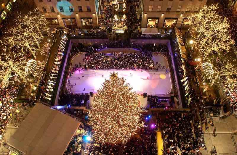 Alles Wissenswerte über „Weihnachten im Rockefeller Center“ – Wie man die Baumbeleuchtung und mehr beobachtet 540