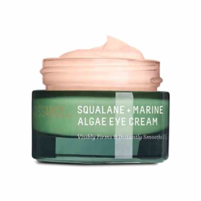 Ein grünes Glas der Biossance Squalane + Marine Algae Augencreme auf weißem Hintergrund