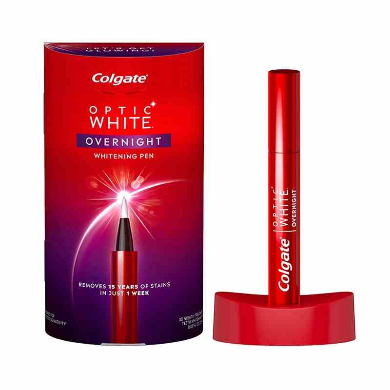 Der Colgate Optic White Overnight Teeth Whitening Pen auf weißem Hintergrund