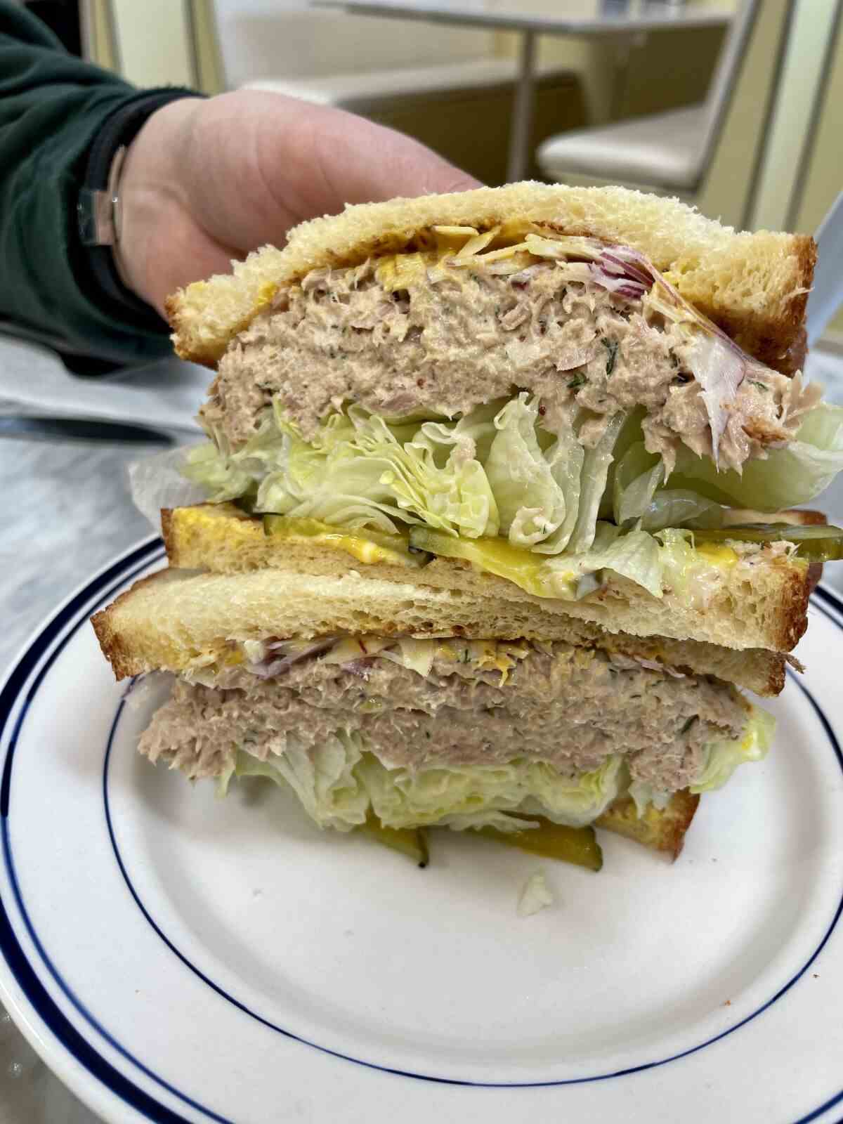 Das Thunfisch-Sandwich von Bub und Omas Restaurant in Glassell Park.