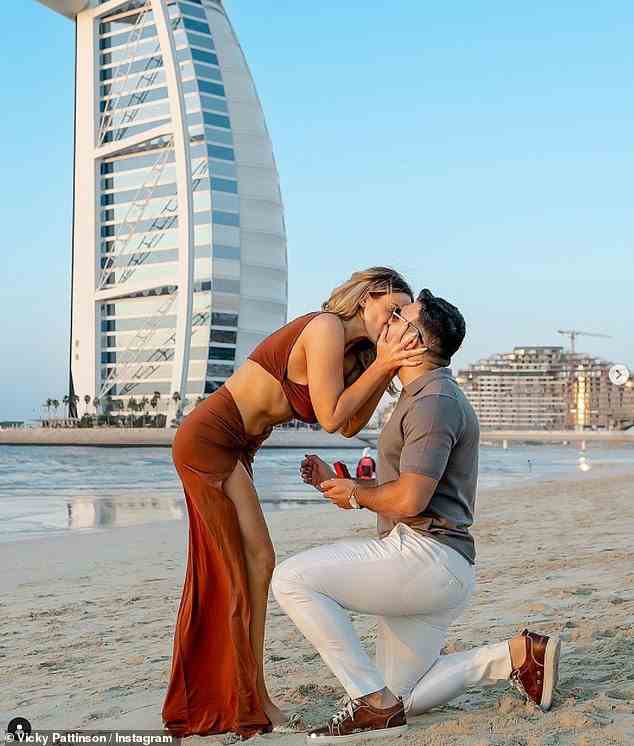 Süßes Paar: Der Reality-Star verlobte sich im Februar mit Ercan Ramadan in Dubai (im Bild)