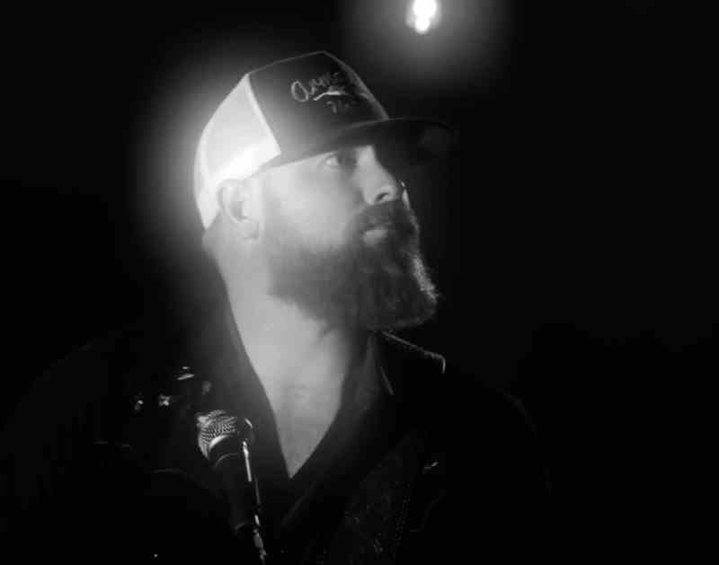 Der Tod des Country-Sängers Jake Flint – Alles, was wir wissen 387