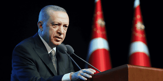 Der türkische Präsident Recep Tayyip Erdogan spricht am 2. Juni 2022 während des Abschlusswettbewerbs und der Preisverleihung des High School Students Research Project im Bestepe Peopleâs Congress and Culture Center in Ankara, Türkei. 
