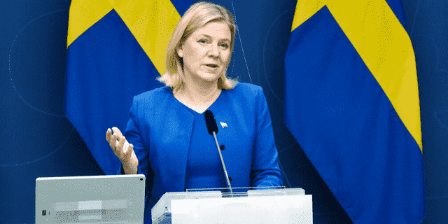 Schwedens Premierministerin Magdalena Andersson spricht während einer digitalen Pressekonferenz