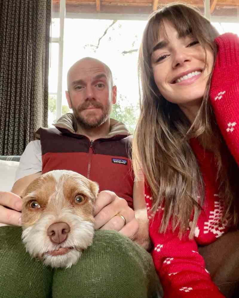 Lily Collins und Charlie McDowell Lily Collins Instagram-Stars feiern die Feiertage mit ihren geliebten Haustieren