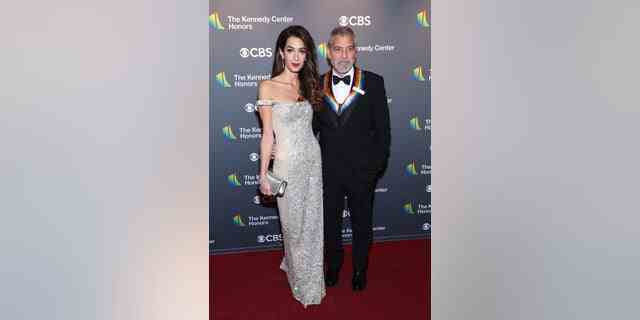 George Clooney und seine Frau Amal sind seit acht Jahren verheiratet. 