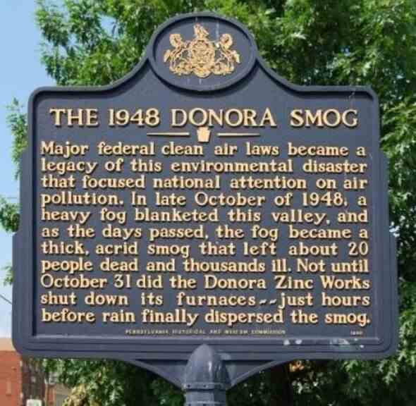 Ein Schild zum Gedenken an den Donora-Smog von 1948