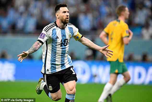 Lionel Messi hat Argentinien am Samstag im Achtelfinale gegen Australien in Führung gebracht