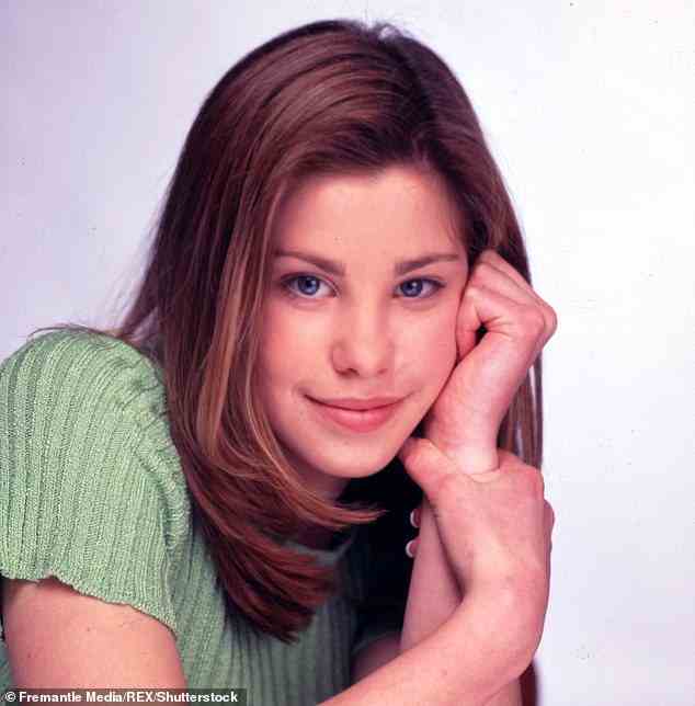 Brooke wurde im Alter von 16 Jahren berühmt, als sie Anne Wilkinson in Neighbors spielte (im Bild 1996).