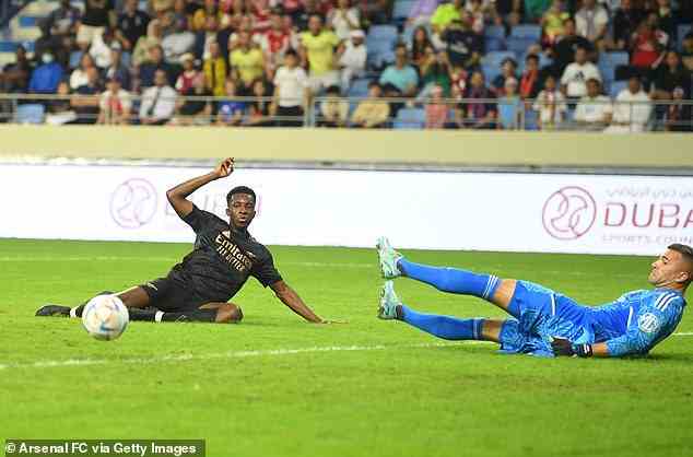 Eddie Nketiah traf beim 3:0-Sieg von Arsenal gegen Lyon im Dubai Super Cup