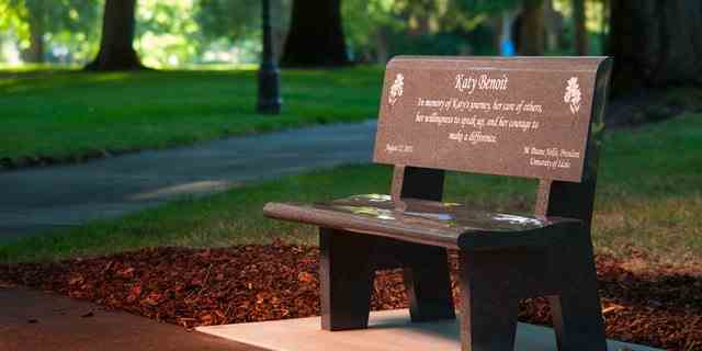 Ein Denkmal der University of Idaho für Katy Benoit, eine ehemalige Doktorandin, die 2011 von einem Professor erschossen wurde.