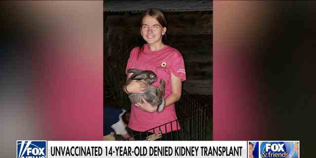 Yulia Hicks, einem 14-jährigen Mädchen, wurde eine Nierentransplantation verweigert, weil sie nicht gegen Covid-19 geimpft war.