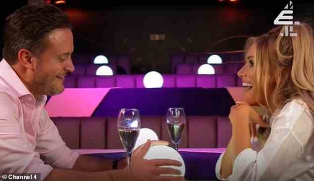 Romanze: Die Lovebirds gestanden ihre Anziehung zueinander bei Celebs Go Dating, nachdem sie zuerst eine Freundschaft in der Show geschlossen hatten