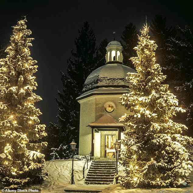 Die hier abgebildete Stille-Nacht-Kapelle in Oberndorf wurde an der Stelle errichtet, an der Pfarrer Joseph Mohr und Komponist Gruber Stille Nacht uraufführten