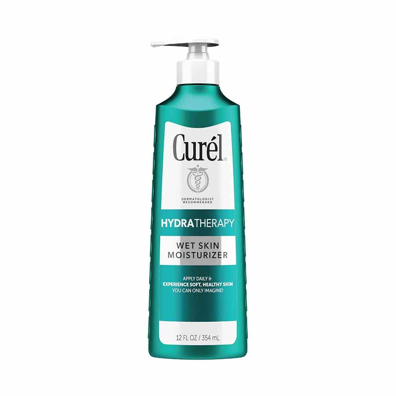 Curél Hydra Therapy Feuchtigkeitscreme für nasse Haut, blaugrüne Flasche mit weißer Pumpe auf weißem Hintergrund