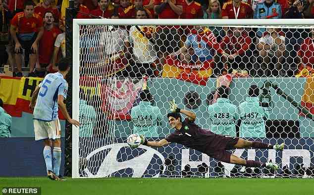 Busquets sah seinen Elfmeter im Elfmeterschießen, als Spanien im Achtelfinale gegen Marokko ausschied