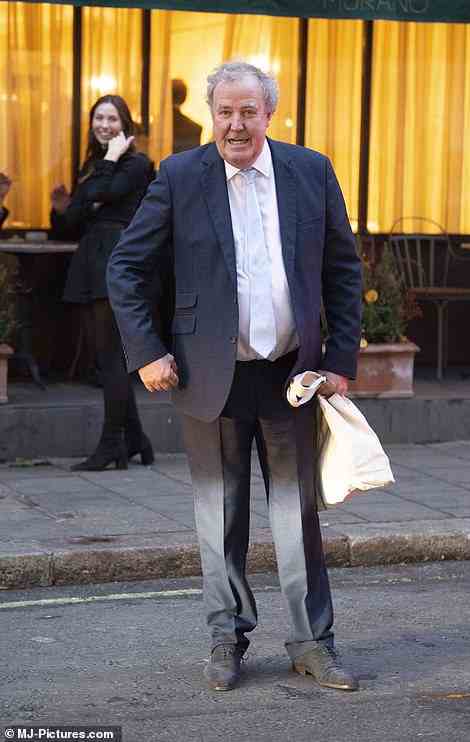 Piers Morgan und Jeremy Clarkson verlassen Murano am Mittwoch mit ihren Goodie-Bags